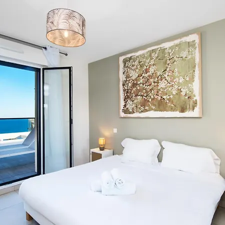 Luxury - Sea View - Private Parking - Bp Apartment *