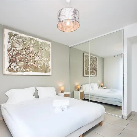 Luxury - Sea View - Private Parking - Bp Apartment